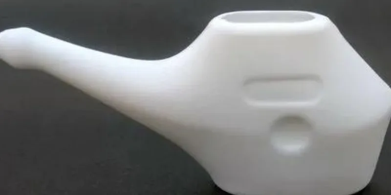 Plastic netipot v5